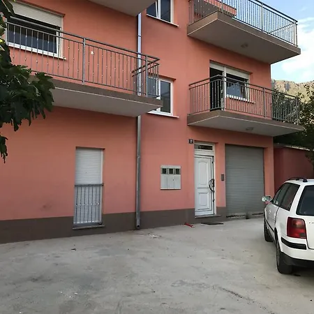 Helena Apartamento *