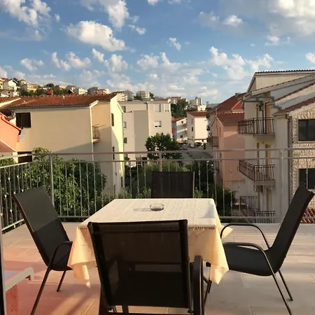 Apartamento Helena Podstrana