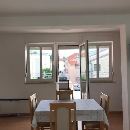 Helena Apartamento Podstrana
