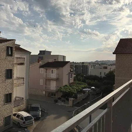Helena Apartamento Podstrana